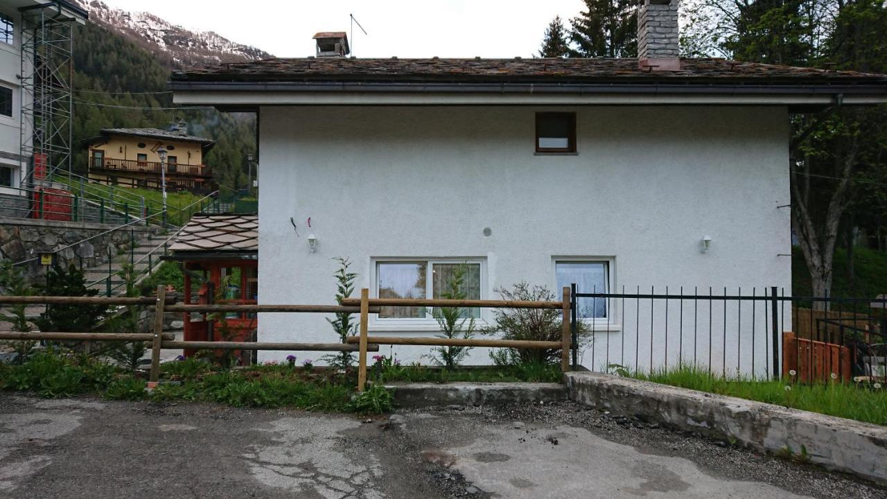 B&B Maison Odille Valtournenche Exteriör bild