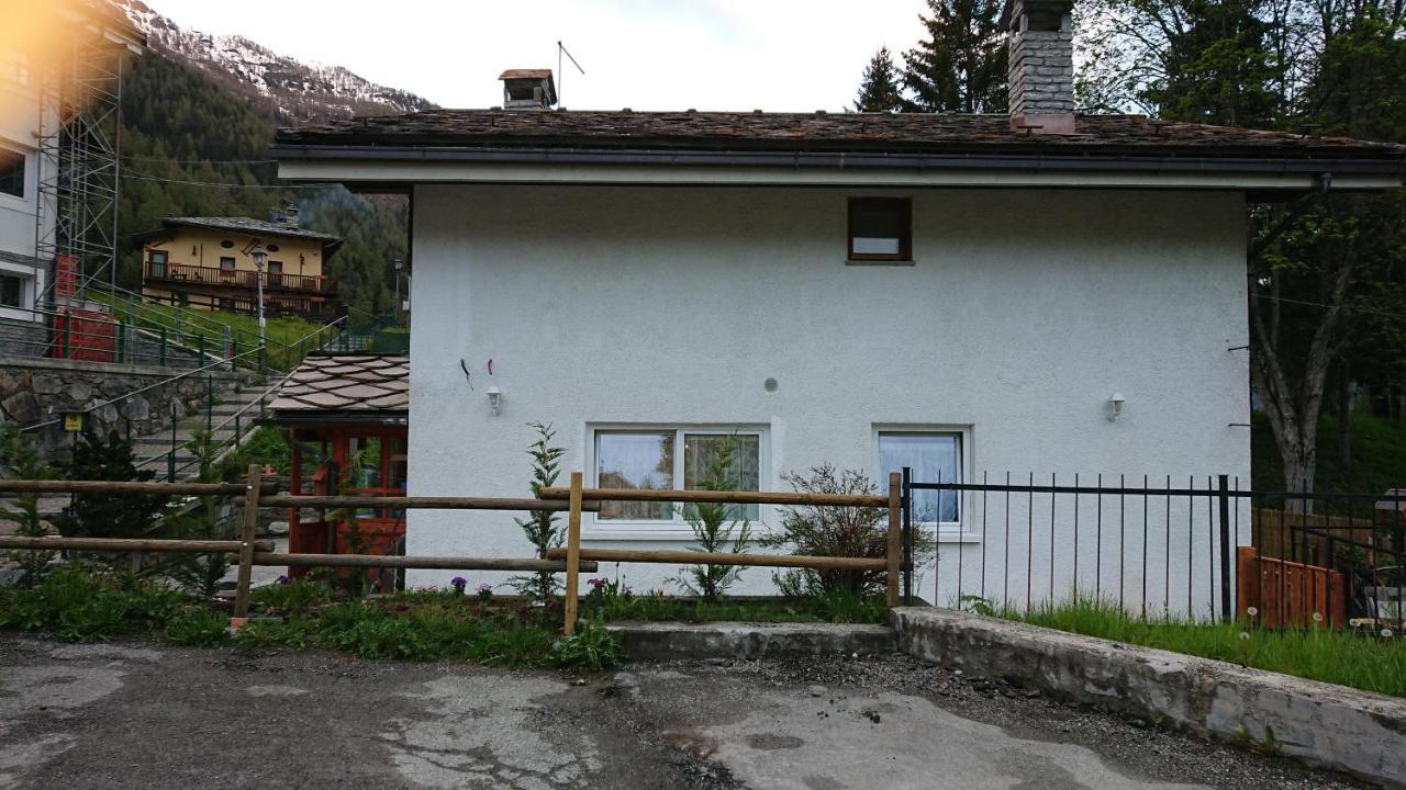 B&B Maison Odille Valtournenche Exteriör bild