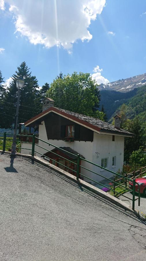 B&B Maison Odille Valtournenche Exteriör bild